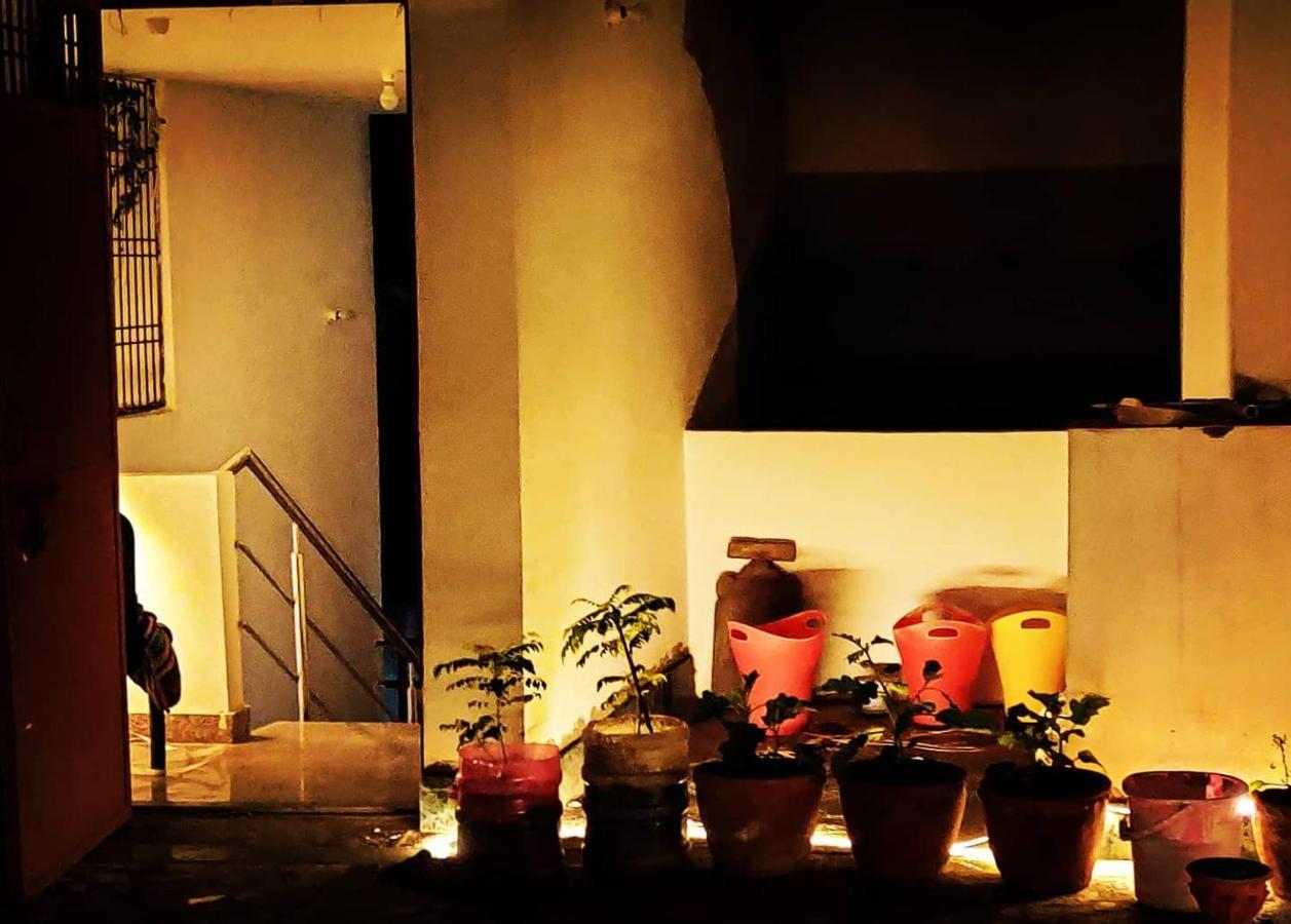 The White Canyon Hotel Varanasi Exterior photo