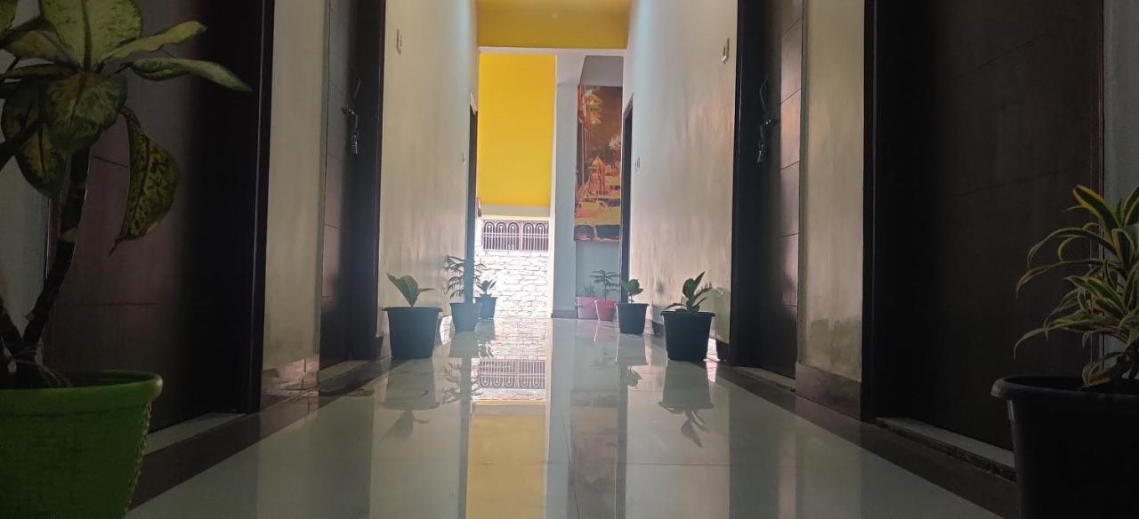 The White Canyon Hotel Varanasi Exterior photo