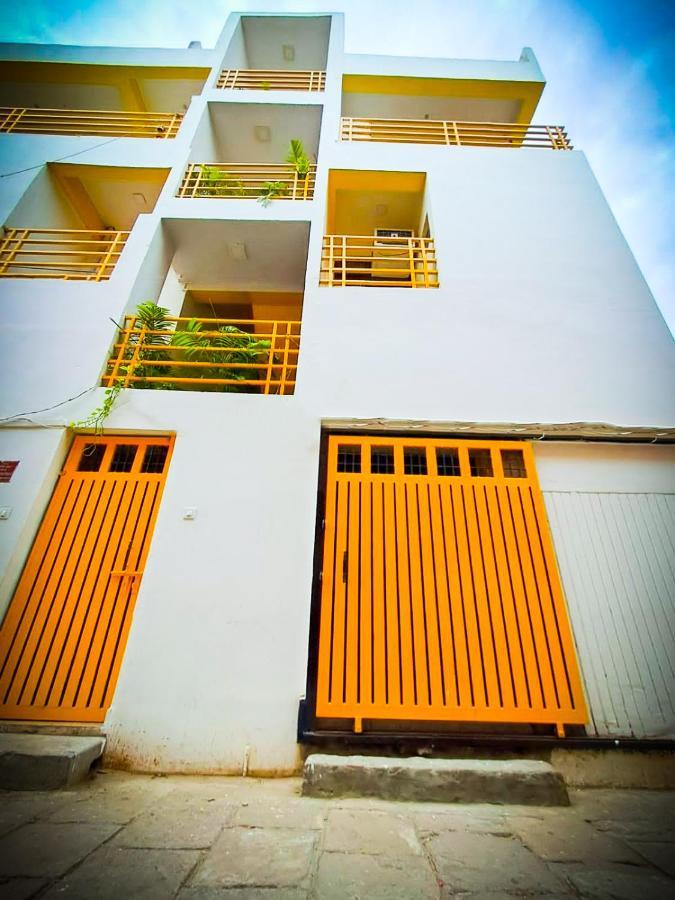 The White Canyon Hotel Varanasi Exterior photo