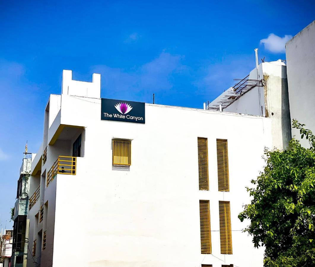 The White Canyon Hotel Varanasi Exterior photo