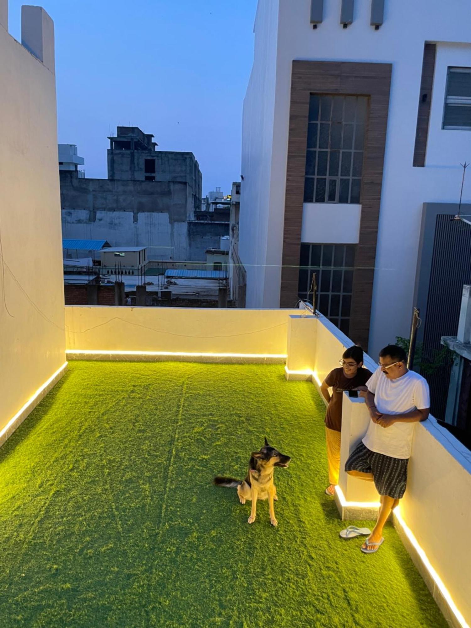 The White Canyon Hotel Varanasi Exterior photo